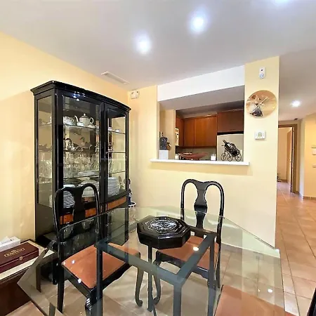 Great 2 Bedroom Rio Real Golf Апартаменты Марбелья